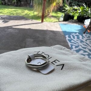 NWT Atolea Half of Silver Ring Set Size 7